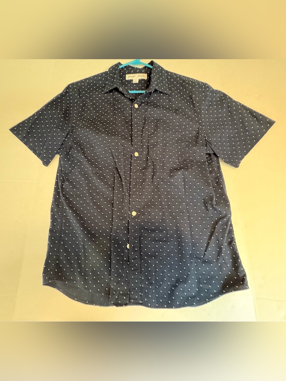 Old Navy Navy Short-Sleeve Button-Up Shirt with White Micro Dots